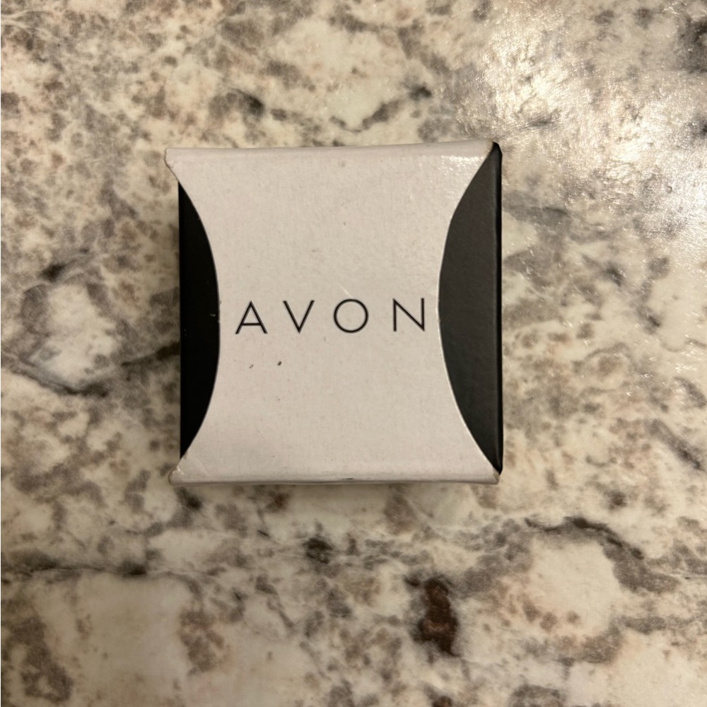 Avon It’s Your Life Necklace